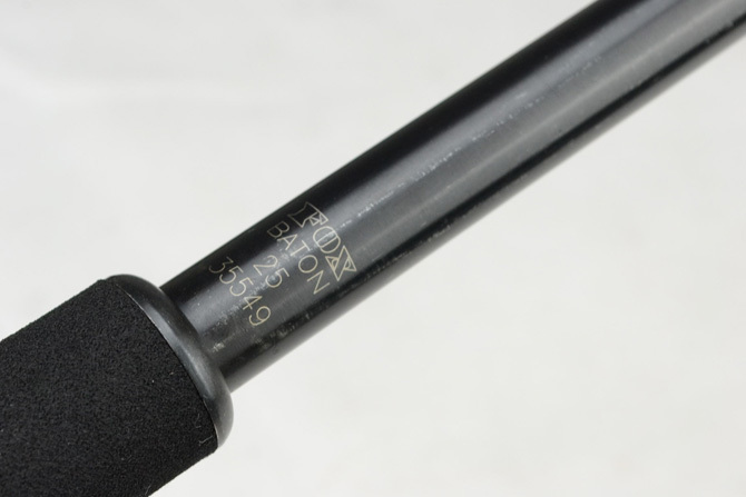 野人谷鈦黑21寸伸縮甩棍 野人谷鈦黑21寸伸縮甩棍